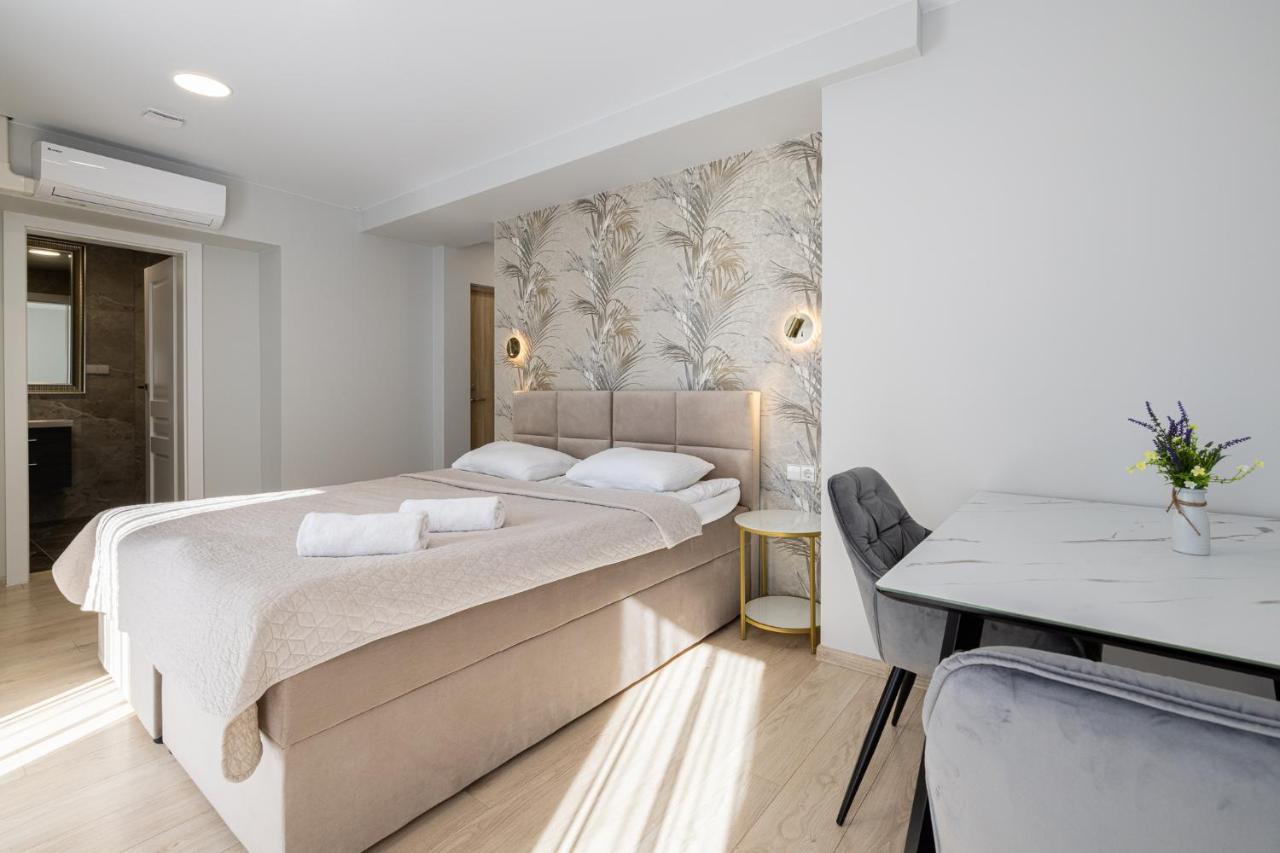 Dharma Stay Apartamentai Su Terasa Ir Vaizdu I Miesta Telšiai エクステリア 写真